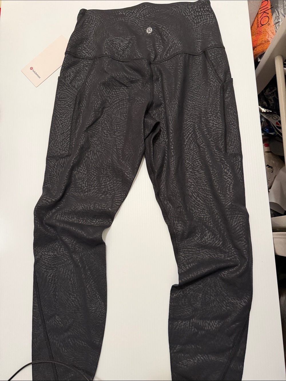 lululemon athletica Charcoal Patterned Align Pant 25" pockets - Picture 5 of 6